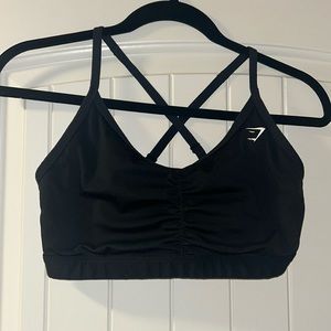 black gymshark sports bra